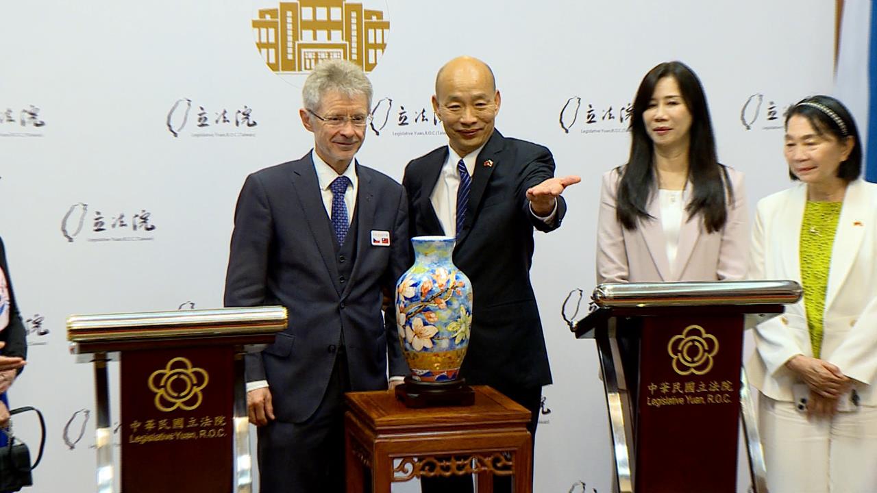 無懼中國！捷克議長韋德齊二度訪台　強調：捷台民主國家不用聽別人命令