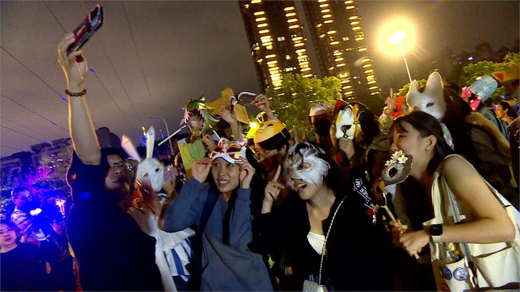 台北白晝之夜「夜遊大安森林公園」　蔣萬安致辭遇抗議