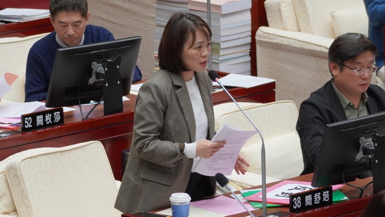 快新聞／鄭麗文稱「中國是親人、不會骨肉相殘」　簡舒培痛批：不是笨就是壞