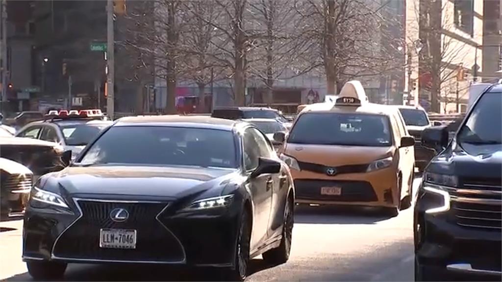 紐約駕駛掛假牌逃避塞車費　反「因小失大」慘吃罰單