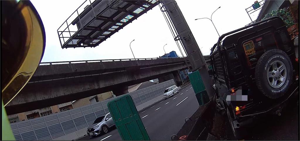 快新聞／悲！國1內湖路段1車不明原因自撞護欄　駕駛搶救6小時後宣告不治