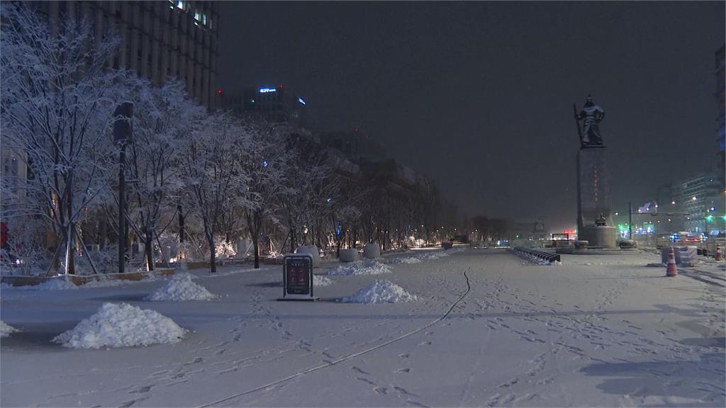 南韓暴雪！　江東區積雪達７０公分　道路濕滑釀多起車禍