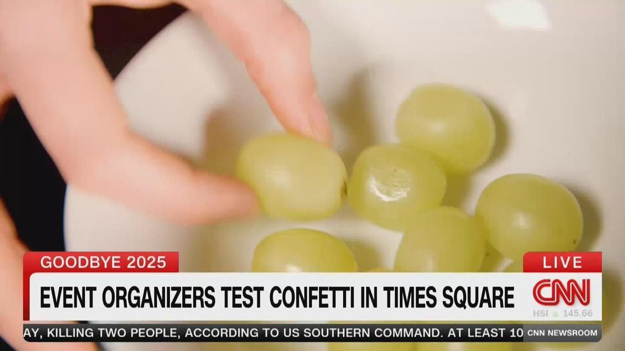 各國怎跨年？西班牙午夜吃12顆葡萄　穿紅內褲迎好運