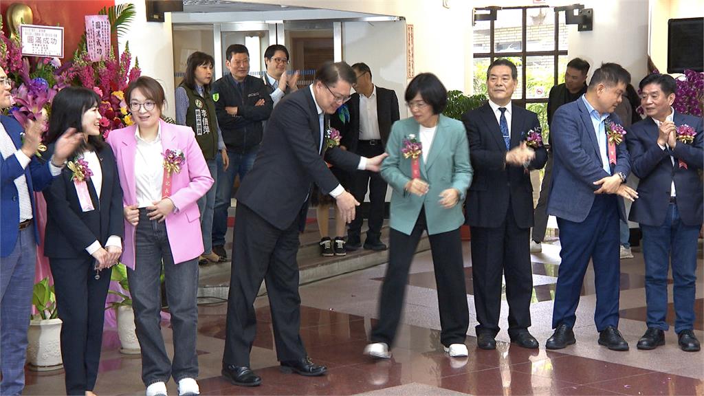 綠營角逐新北市長大熱門！蘇巧慧同框喊未來各自努力
