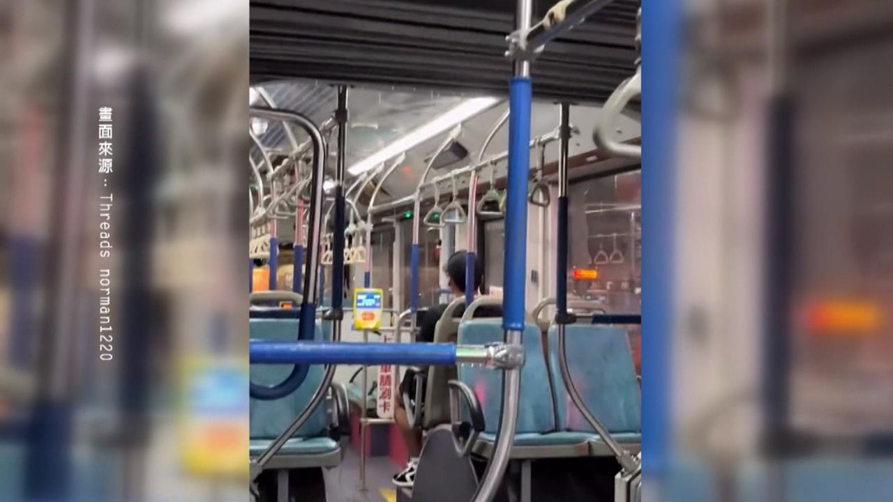 台中暴雨！公車車內漏水「下小雨」　民眾笑稱：歡迎搭乘水上公車