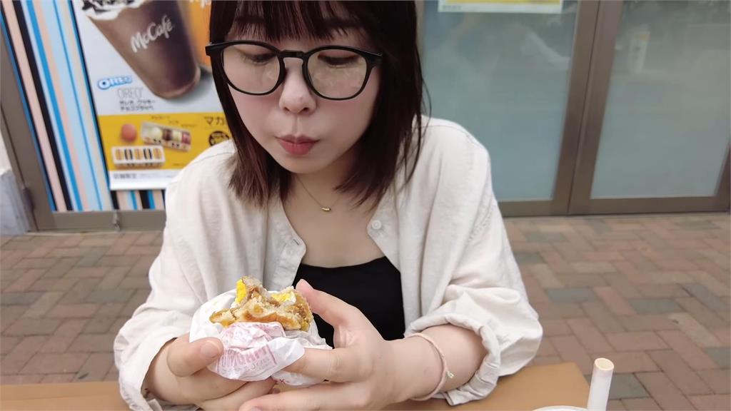 「限定神級漢堡」台灣吃不到　台日情侶爽嗑網羨慕