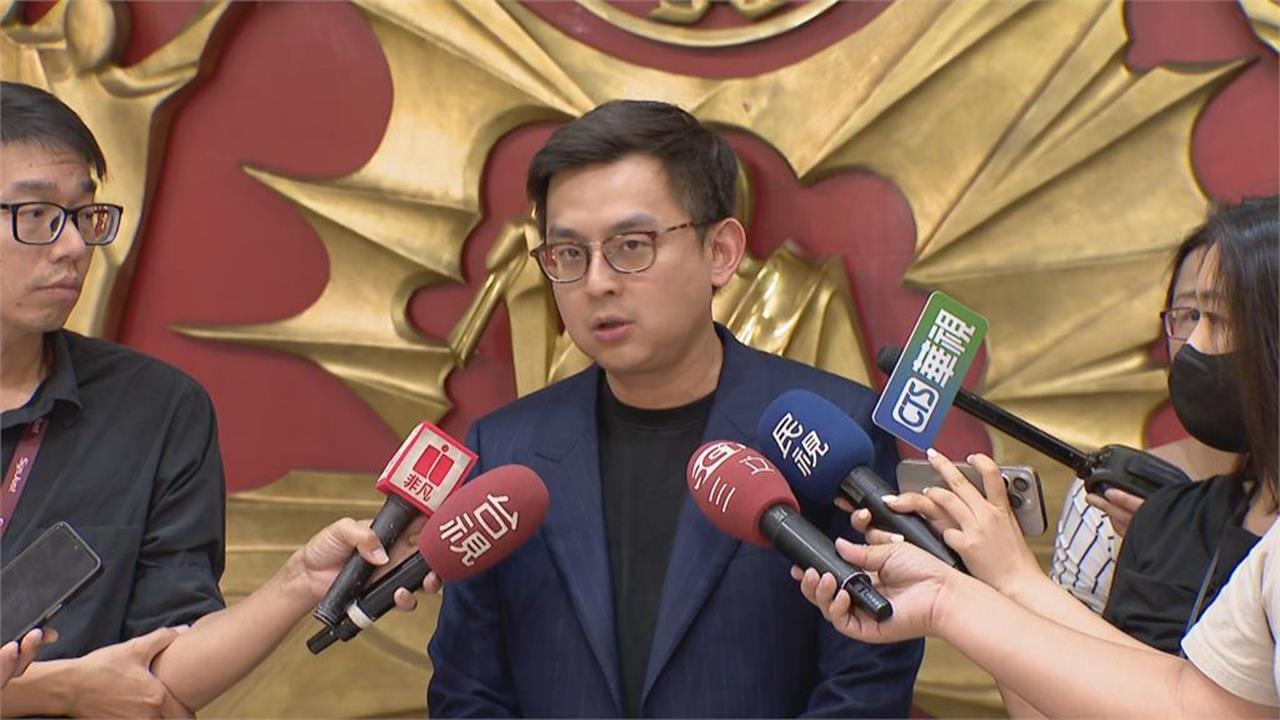 快新聞／黃國昌被爆親自指揮跟監綠營人士　卓冠廷轟：還要繼續裝死嗎？