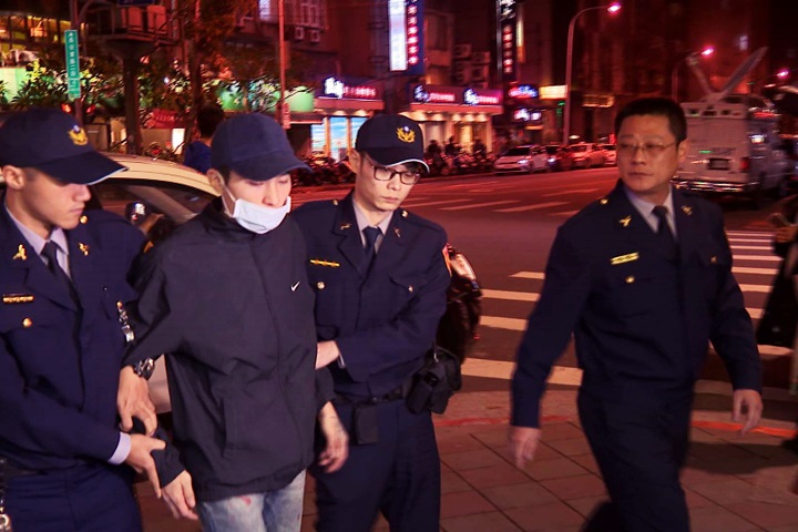 買賣手機起糾紛 男嫌持刀砍傷「朋友賣家」