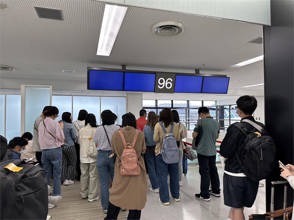 獨家/旅客困成田機場1小時才被告知班機取消怒轟「被丟包」 虎航回應了