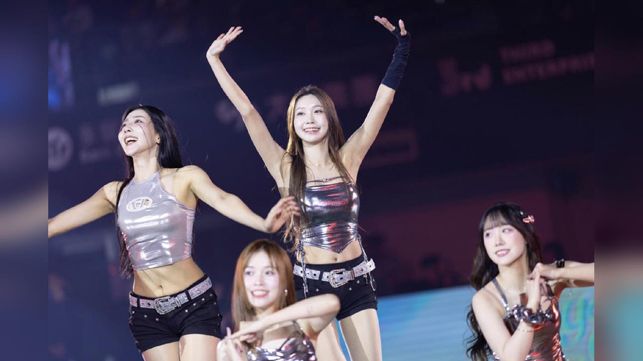 啦啦隊／嘻哈時代「洋基女孩」酷辣登場！朴淡備銀色戰袍露腰、李素敏首跳主場SOLO