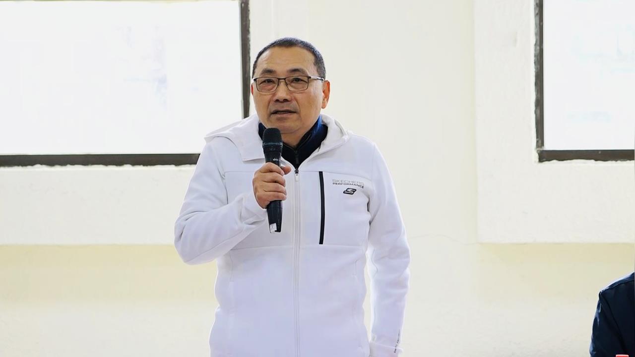 快新聞／新莊挖破自來水管「已完成修復」　侯友宜：市府不眠不休積極搶修