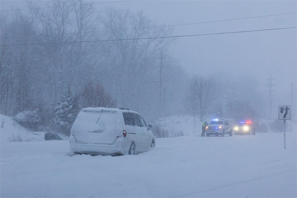 冬季風暴強襲美1.4億民眾受威脅 逾8000航班已取消