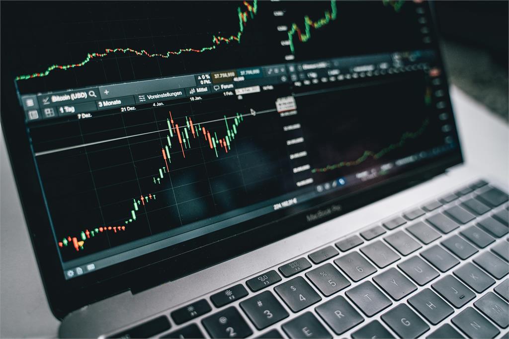 關稅戰愈演愈烈且無停歇跡象　專家：科技股後市仍可期