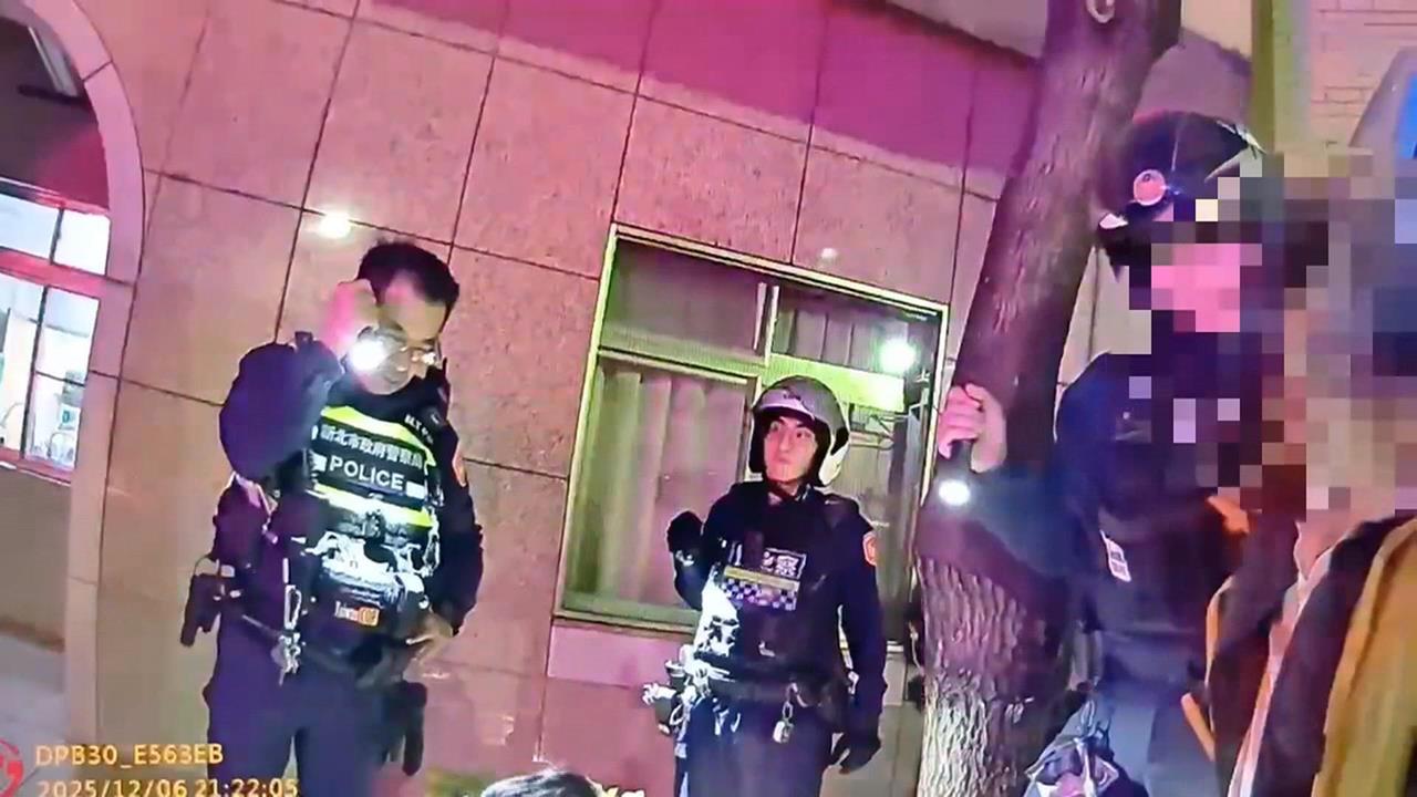 毒駕又拒捕!新北男吸毒騎車遭攔 與警爆拉扯慘遭壓制