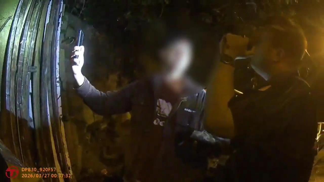 快新聞/下場慘了!國道警酒駕拒測逃給警察追 喊「學長」求饒也沒用