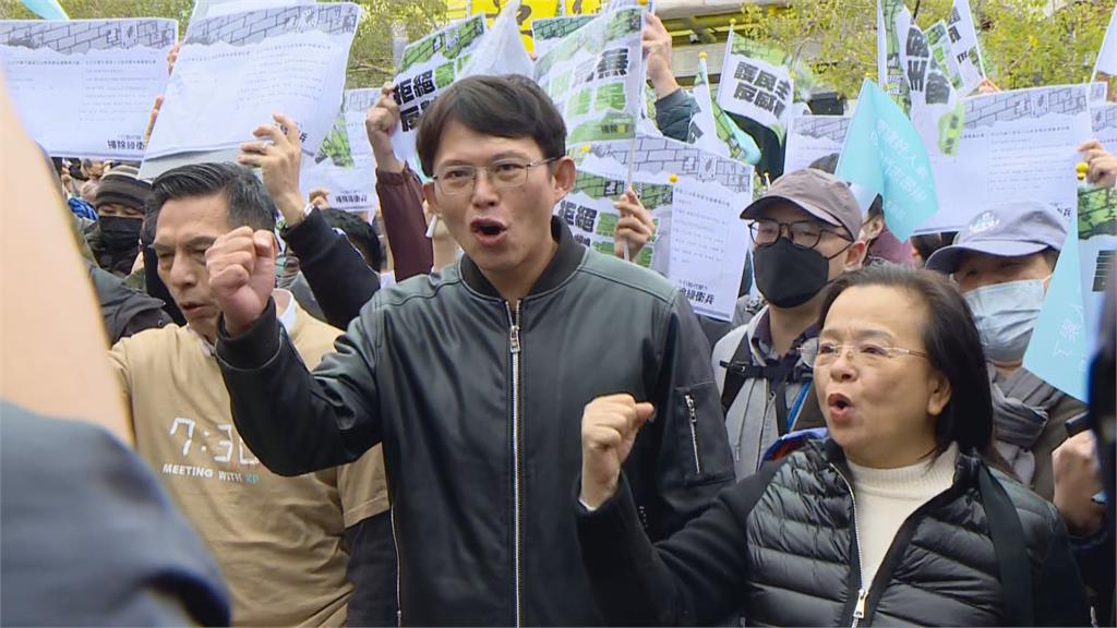 快新聞／黃國昌高喊「掃除綠衛兵」　名球評酸：真有綠衛兵還容得你這麼囂張？