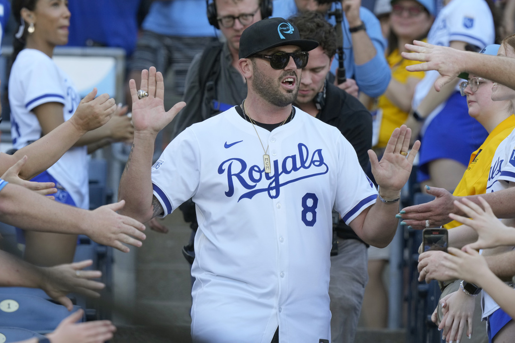 MLB(影)／曾和王建民當隊友！皇家冠軍成員明星三壘手宣布退休