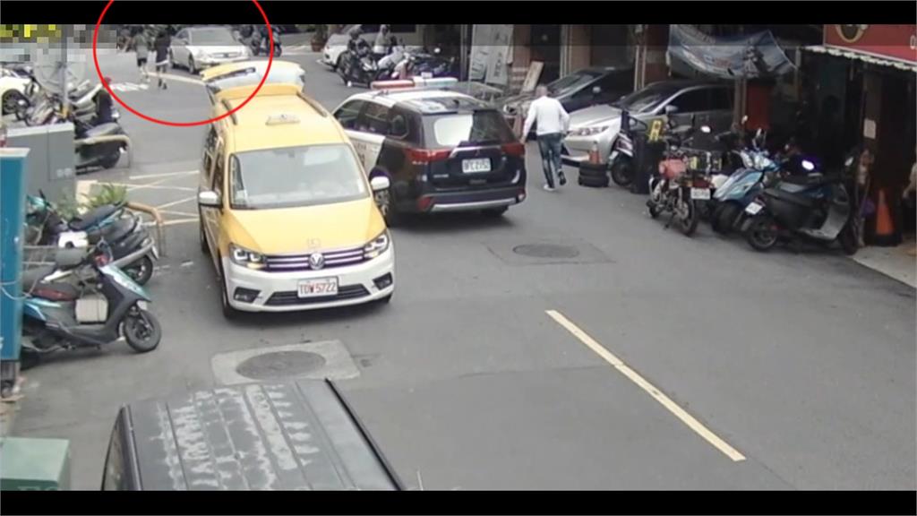 三重車手面交遭警圍捕　同夥竟駕車衝撞釀4傷