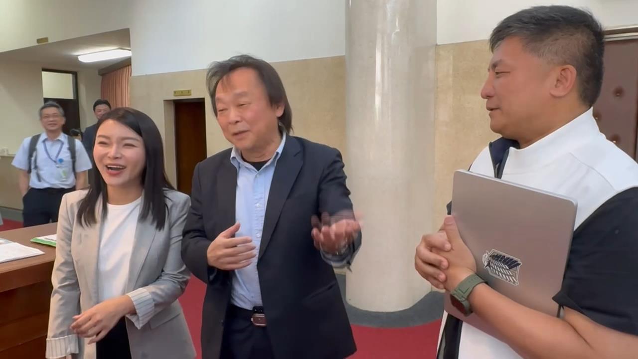 「沒出息」爆紅因諧音「沒除習」? 中國網友預言歌恐被禁