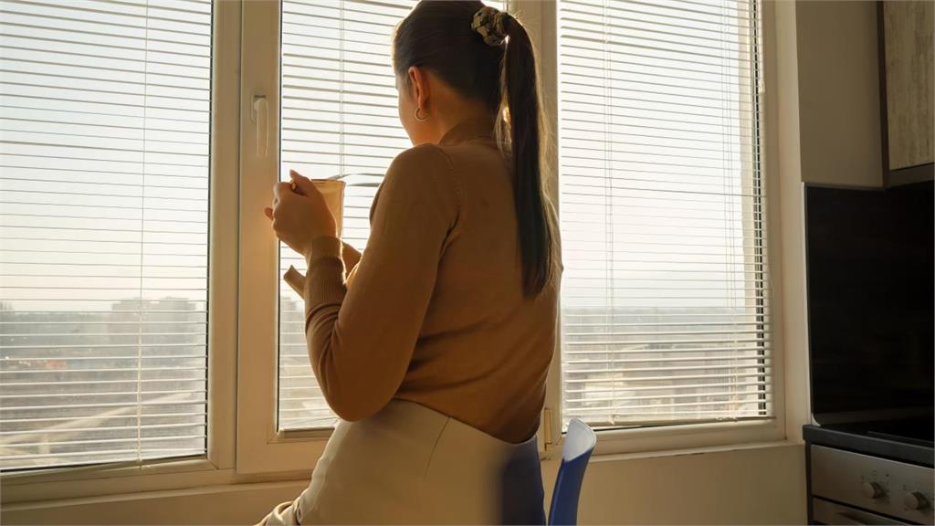 私密乾澀、頻尿別以為只是變老！婦產科醫揭更年期私密保養「3原則」