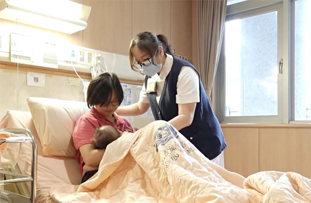 母嬰友善環境全台19醫院獲獎   有醫院出動「機器人教餵母乳」