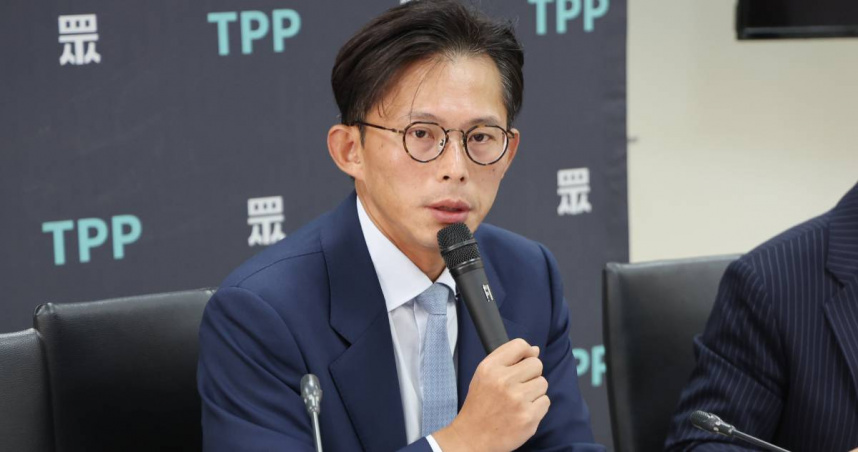《菱傳媒》捲黃國昌狗仔風波停刊　社長致歉：沒料到事情變這樣