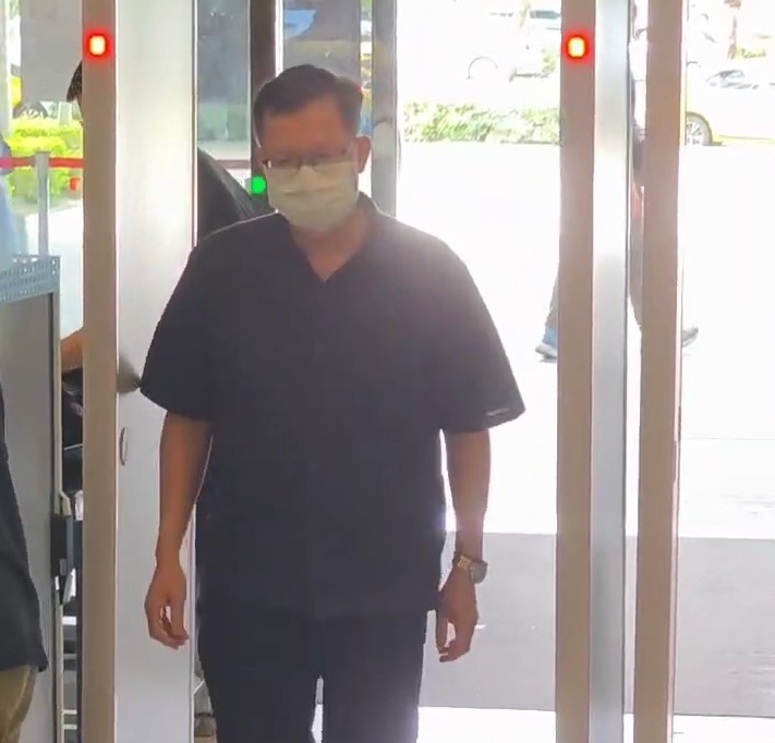 出庭瘦一大圈！　鄭文燦曝規律運動練核心「三高都沒了」