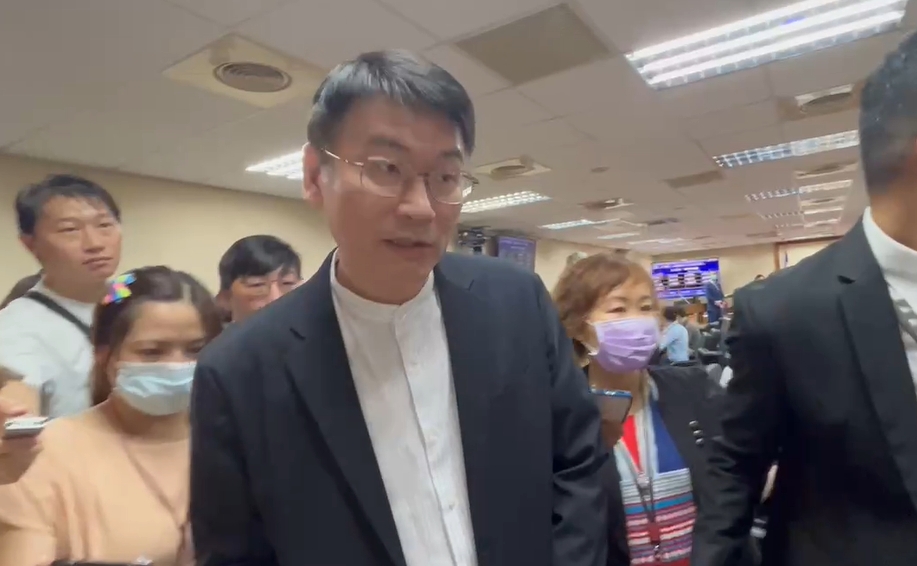 快新聞／妻子林楚茵遭王鴻薇暴打掛彩送醫　梁文傑嘆氣這樣說