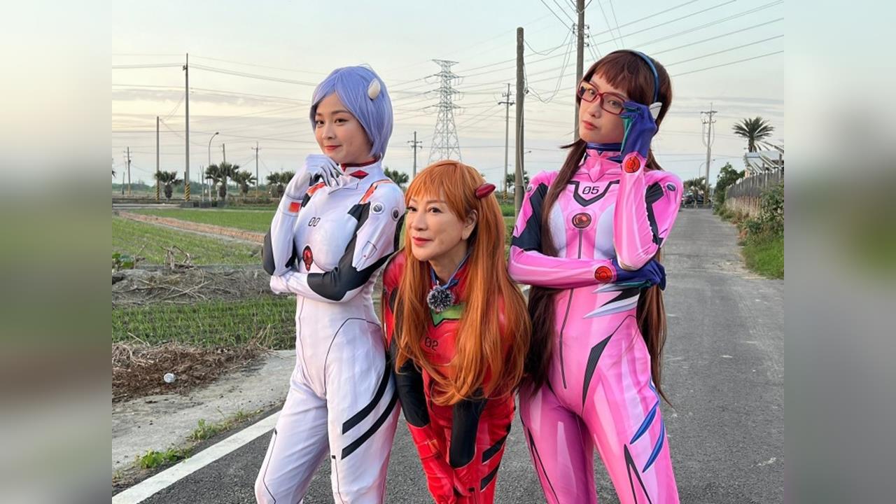 花甲女星Cos明日香　楊繡惠出道40年內心「跟小女生一樣」