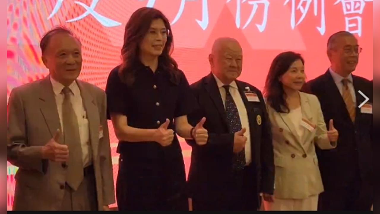 同框昔日口中「瘟神」沈慶京　鄭麗文喊2028藍營肯定重返執政