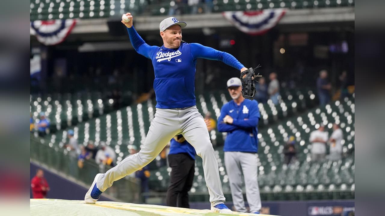 MLB(影)/自由人改練二刀流?道奇備戰世界大賽 網赫見弗里曼上投手丘投球