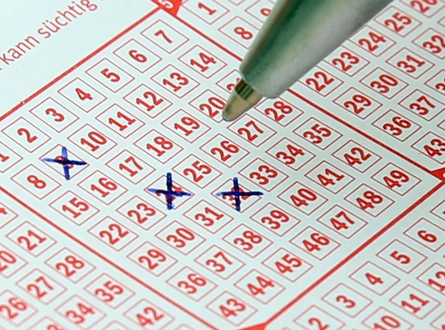 小孟老師運勢／巨蟹座快去買彩券！4星座「錢財滿滿入袋」運氣穀底攀升