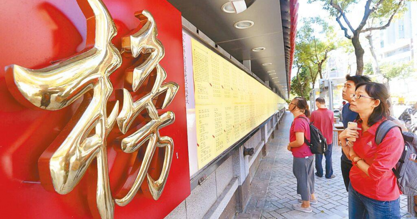 鐵飯碗不香了？國考人數驟減　技術類公職面臨斷層危機