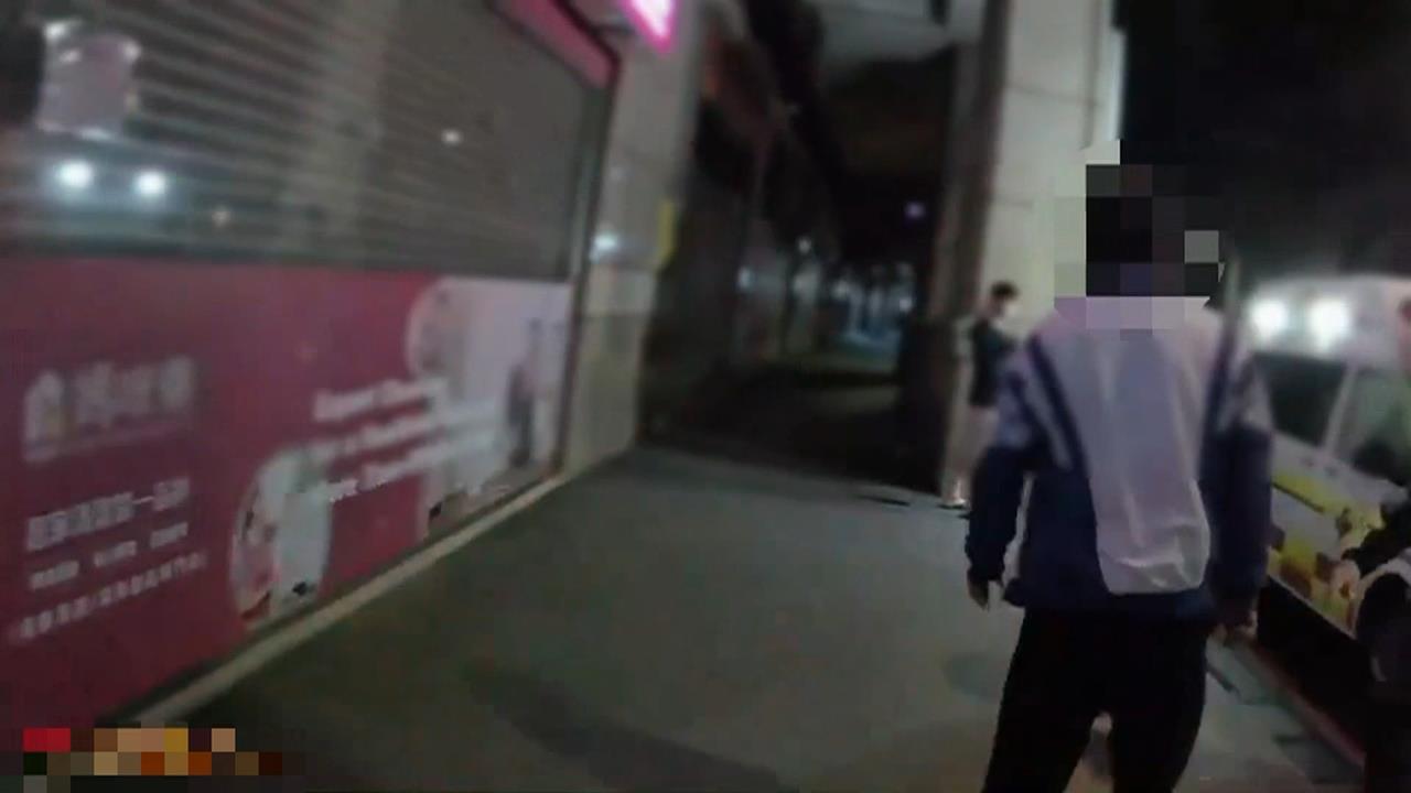 黃湯下肚醉失態! 路倒被說"浪費資源" 男子竟朝救護員揮拳