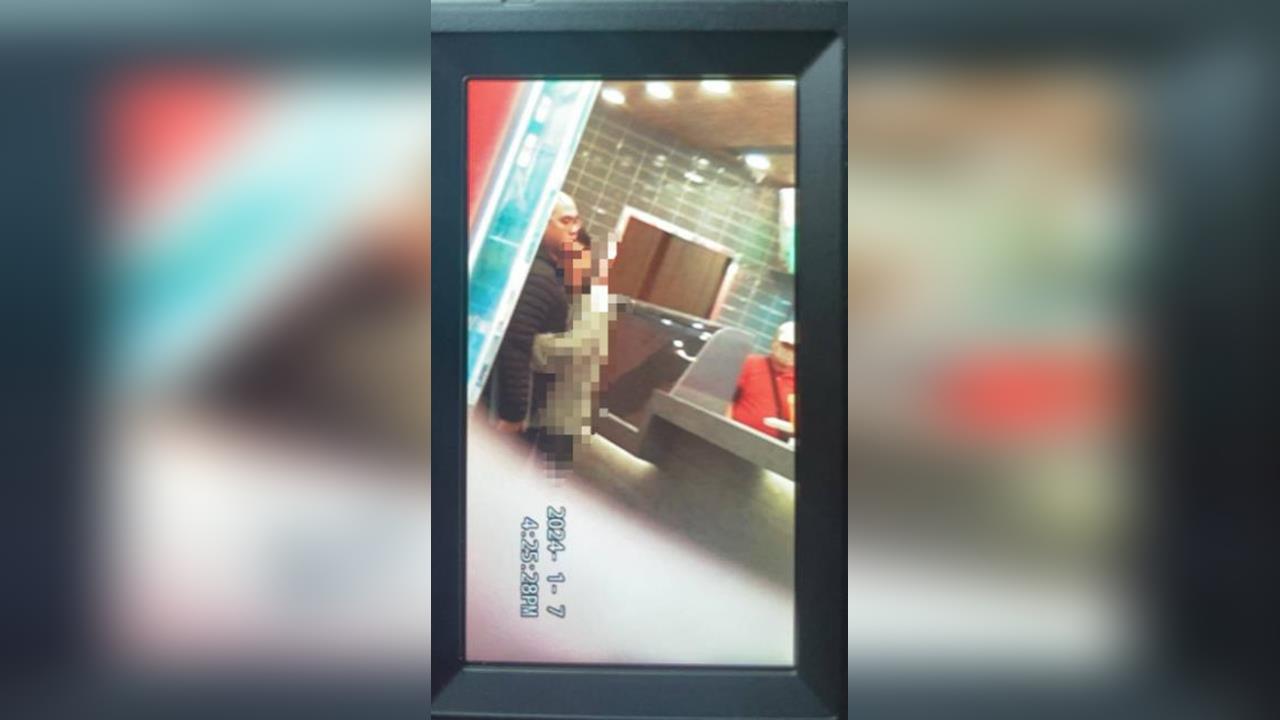 快新聞/柯文哲法庭公播熱議!委任律師團過往與當事人開房間、性騷疑雲再浮出檯面