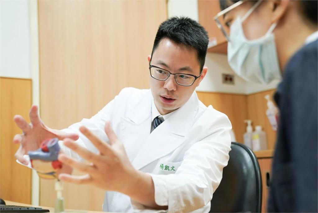 熟男反覆高燒找嘸原因   竟三尖瓣重度逆流引「全身血球減少」