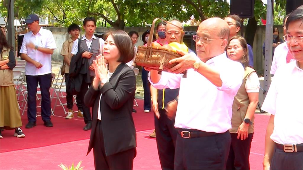 屏東仁愛國小迎創校百週年校慶　「大學長」蘇貞昌回母校