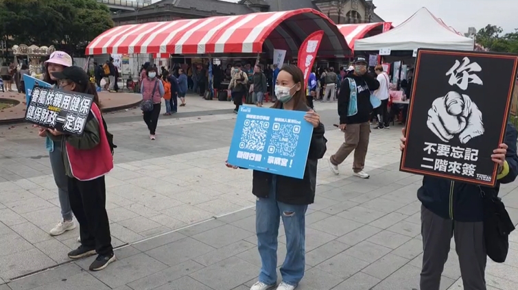 民主寓教於樂！台中民主親子童樂會　六選區罷團齊擺攤拚連署