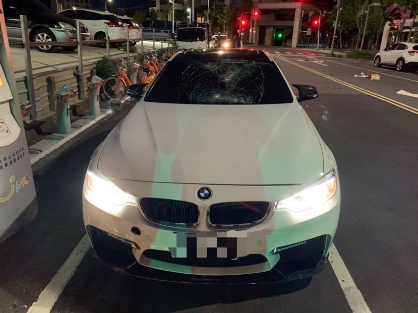 快新聞/又是酒駕! 29歲男凌晨回五股撞飛7旬老翁「恐怖畫面曝光」