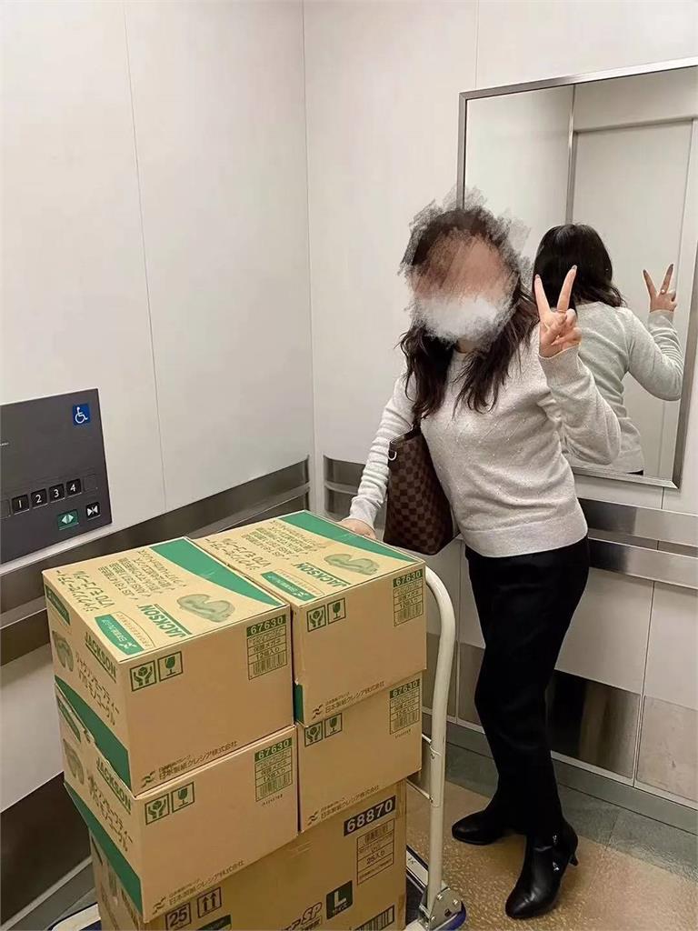 中國女掃光日本口罩！曬2千萬日幣炫富：數錢數得指甲都磨掉了