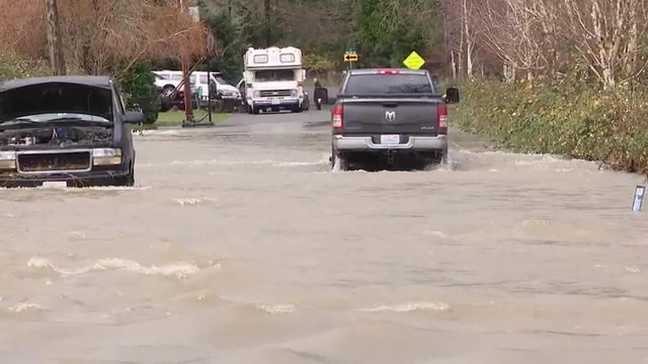 美國華盛頓州暴雨釀歷史性洪災　進入緊急狀態１０萬人緊急撤離