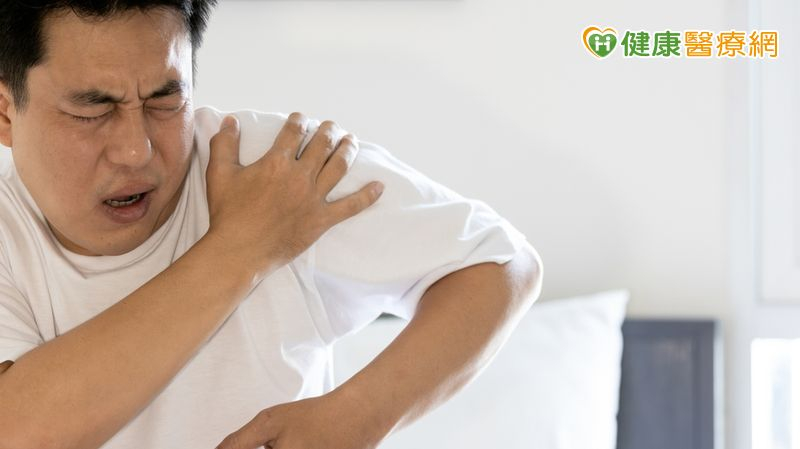 肩膀「假性癱瘓」有解方？三大微創手術保留關節&nbsp;