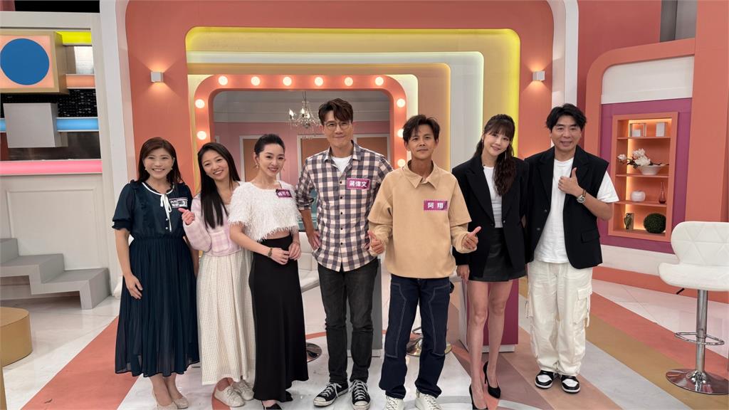 《姊妹亮起來》阿翔無法接受新科技！不會用手機訂高鐵寧願去排隊買票