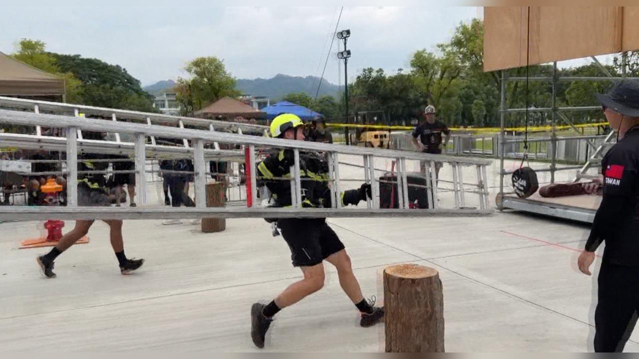 獨/模擬與死神賽跑! 台灣消防員國際邀請賽「負重爬梯」