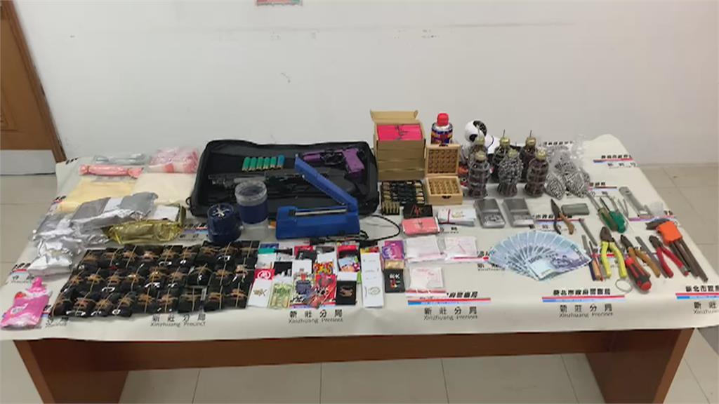 嫌擁毒擁槍擁炸彈被逮 家藏317包「含笑半步癲」