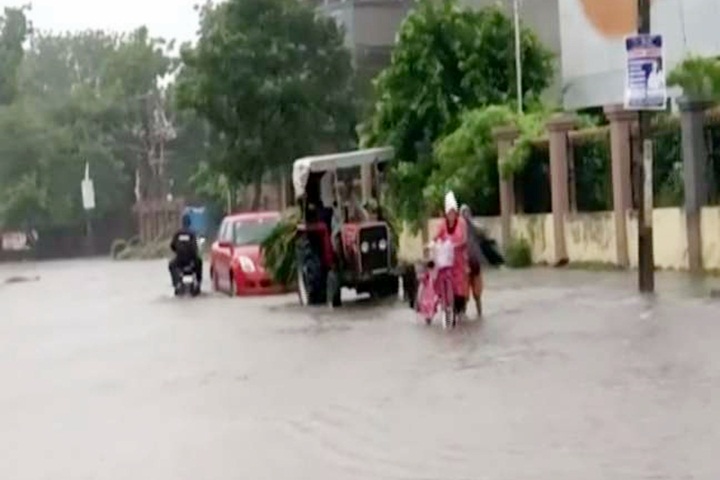 豪大雨襲印度西部 已造成70人喪生