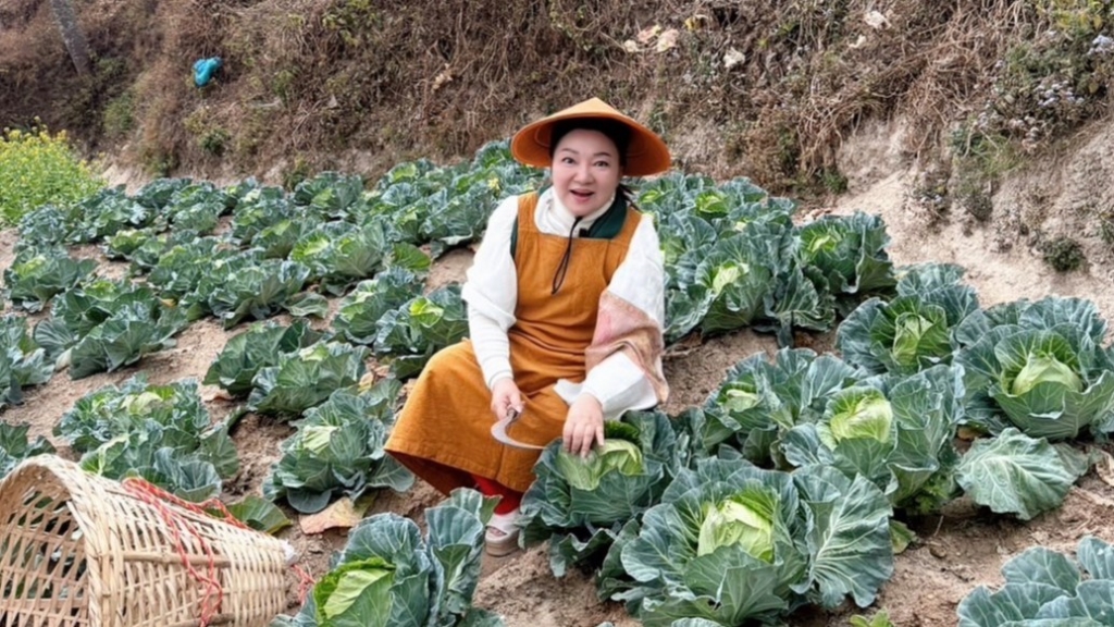 白冰冰離台修行!下田種菜畫面曝光 體悟生命認了很想哭