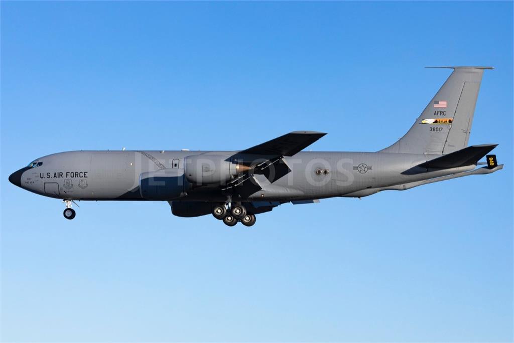 【有片】美軍「KC-135」加油機墜毀伊拉克　中央司令部：非敵友攻擊