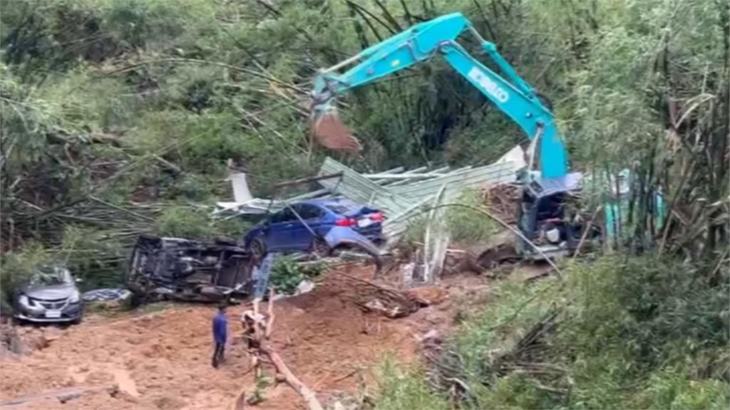 台南柳營山區地基崩塌　　車庫直接崩塌滑落山腳
