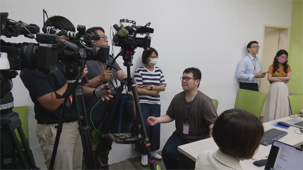 快新聞／綠黨團控中紅媒一條龍攻擊沈伯洋　旺中記者與綠委起爭執畫面曝光